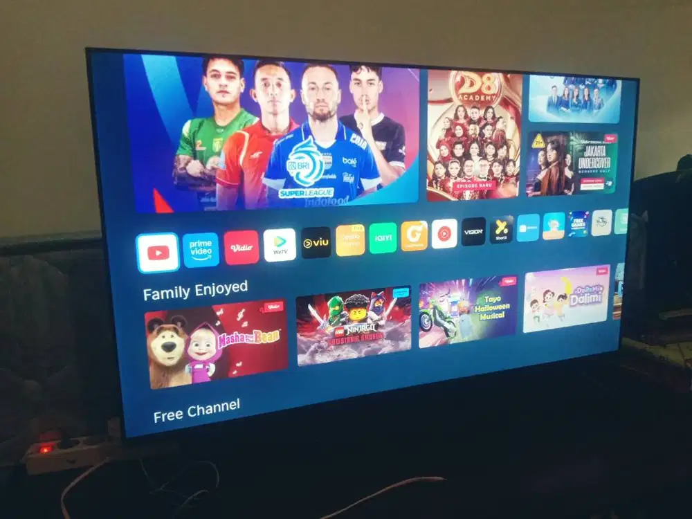 1 unit smart TV Coocaa 50 Inch tipe 50S3U Pro (Smart TV 4K UHD)