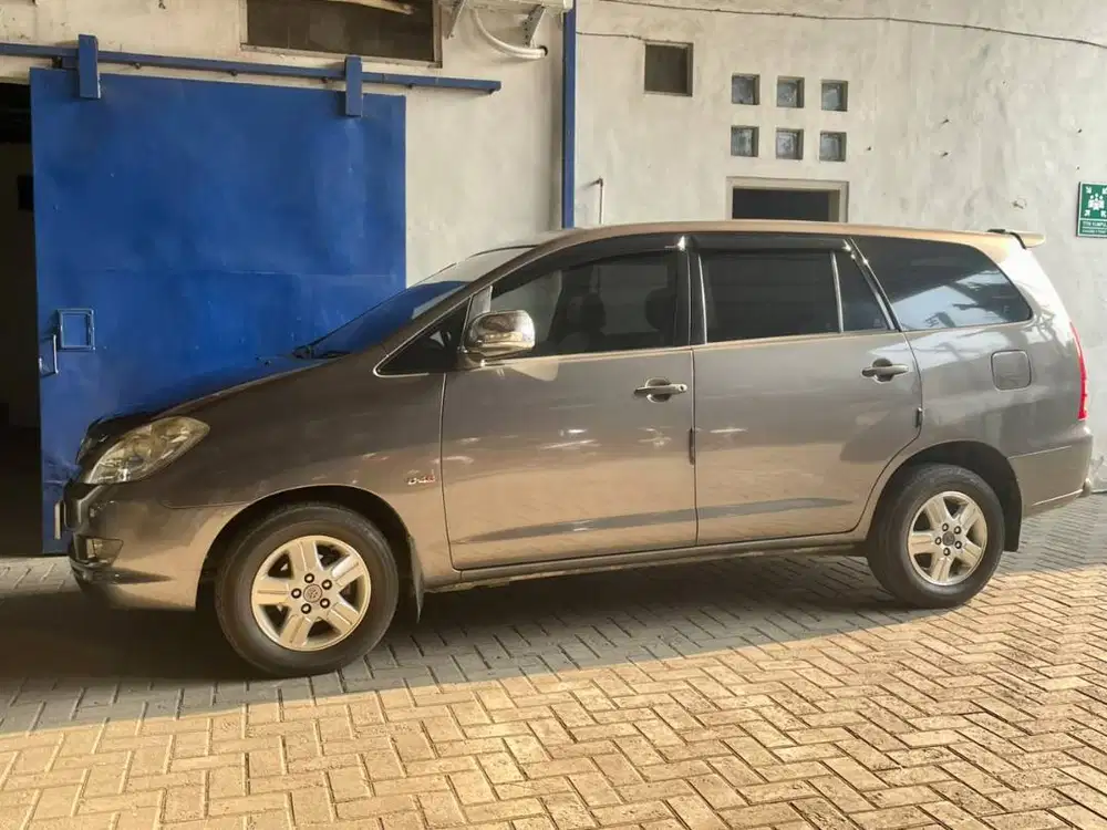 KIJANG INNOVA G XS42 DS (2008)