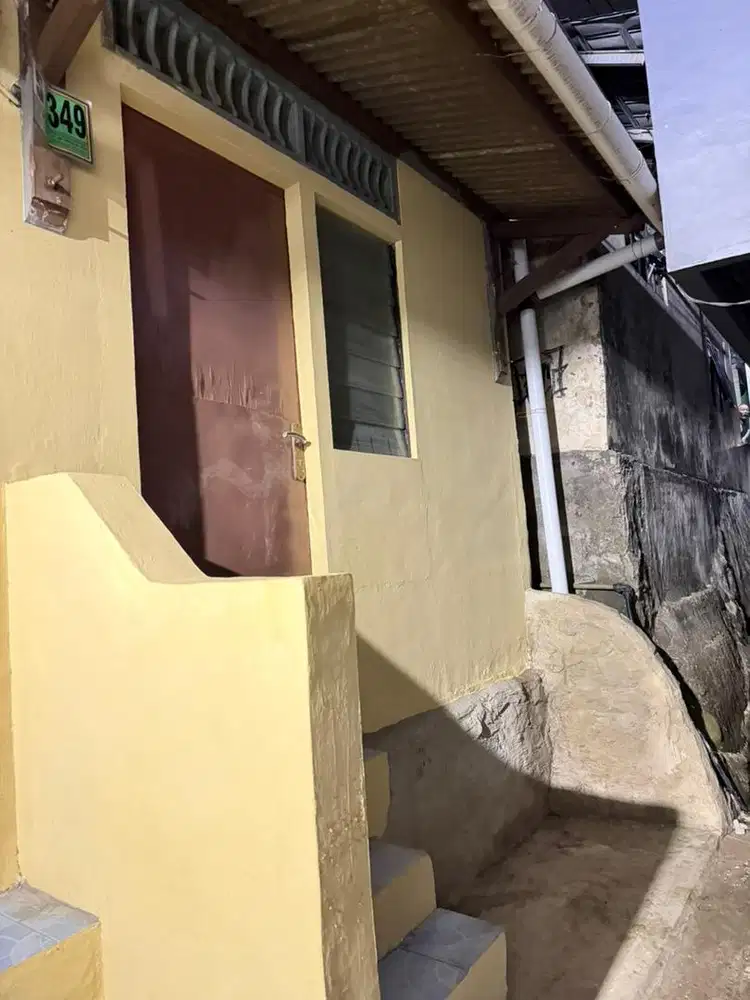 DISEWAKAN KONTRAKAN 3PETAK DEKAT JALAN RAYA GUNUNG BATU