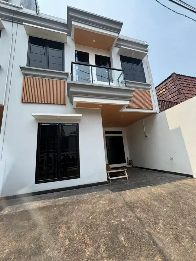 DI JUAL RUMAH MURAH 2 LANTAI SHM SUMUR BATU KEMAYORN JAKARTA PUSAT