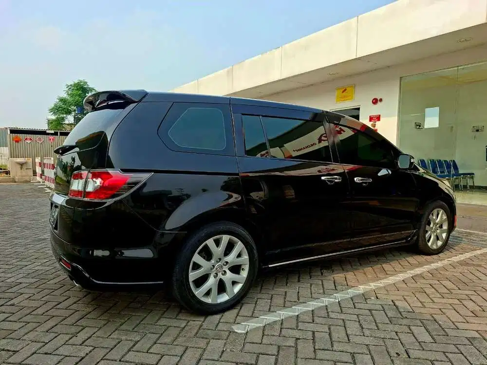Mazda 8 2012 Bensin