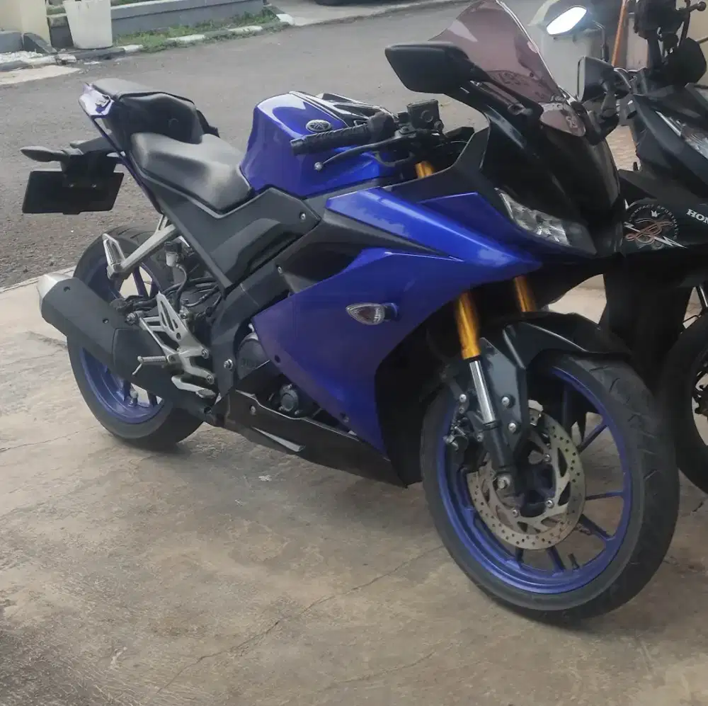 Dijual Yamaha R15 Tahun 2018