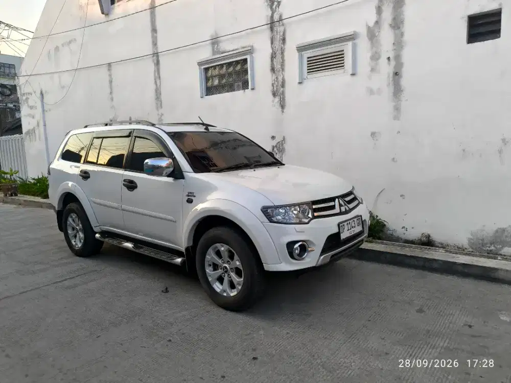 Mitsubishi Pajero sport Dakar