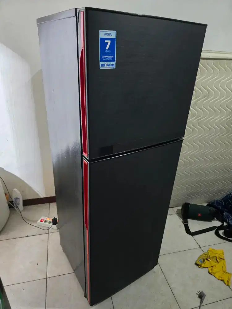 kulkas 2 pintu aqua