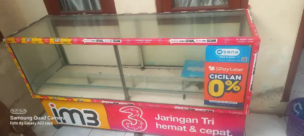 Dijual Etalase konter Second