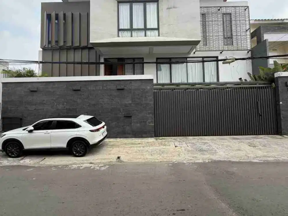 DIJUAL RUMAH
TROPICAL MODERN
CILANDAK 
JAKARTA SELATAN