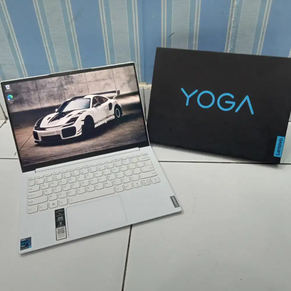 DIJUAL!! laptop Lenovo yoga slim 7i carbon fullset