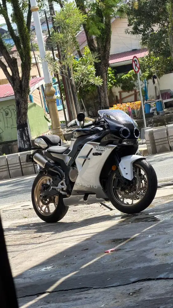 CFMOTO VOOM 500SR