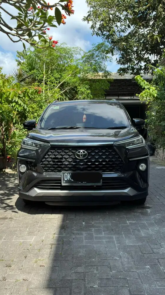 Toyota Veloz Q TSS 2021 hitam