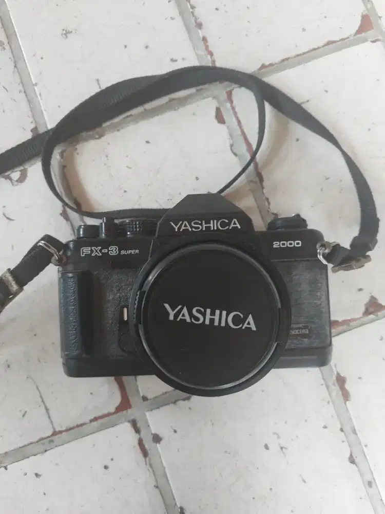 Kamera analog Yashica FX-3 super 2000