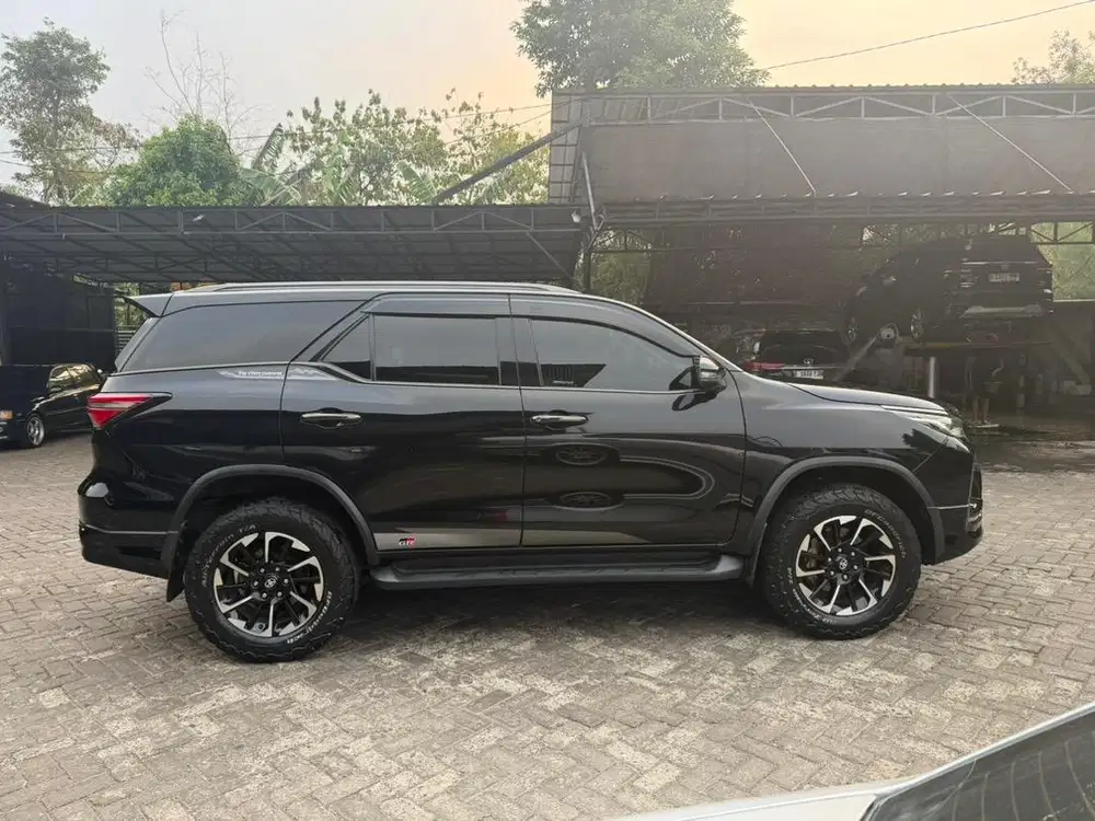 Toyota Fortuner 2.8 GR Sport Tetradrive 4x4 thn 2022