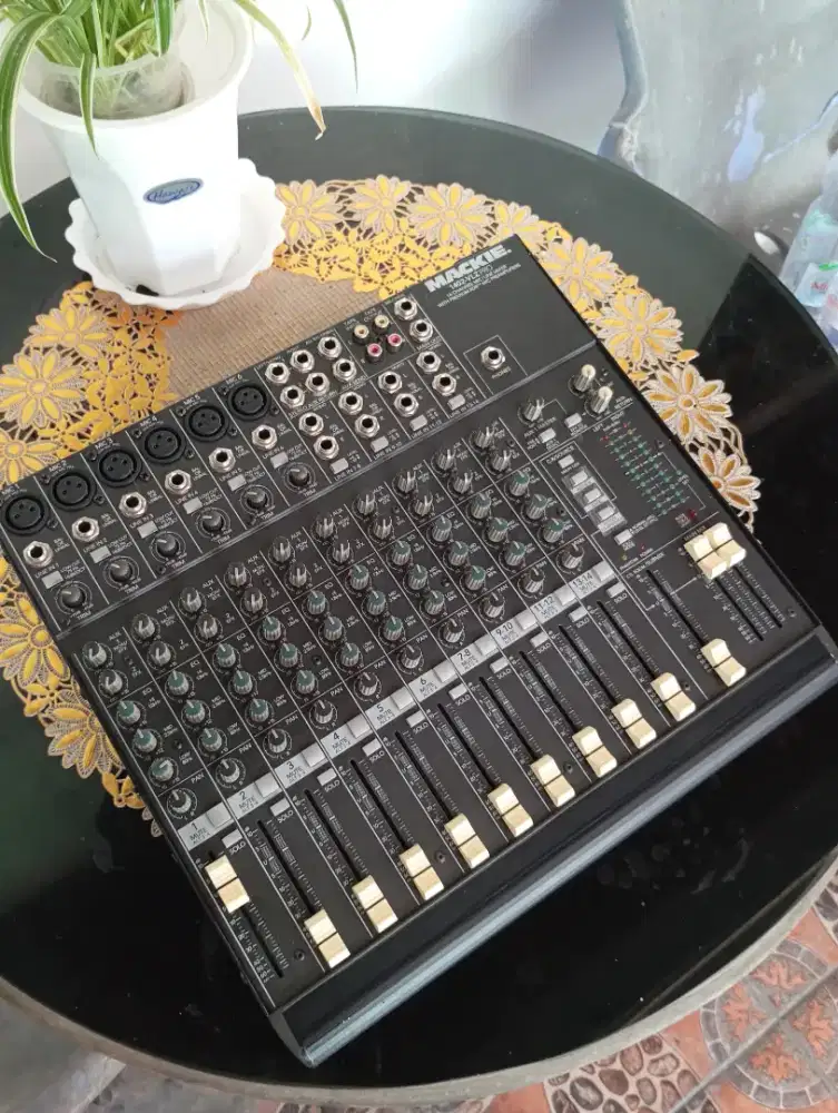 Mixer mackie 1402vlz pro