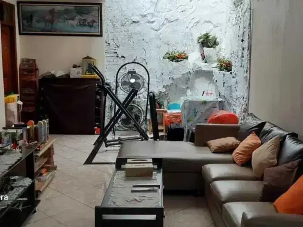 Dijual Rumah Siap Huni 2 Lantai Karang Tengah, Tangerang Kota