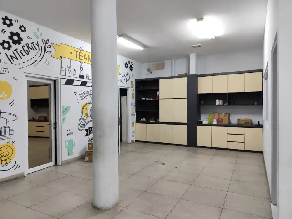 Disewakan gudang 2 gandeng  uk 18x21 di Green Sedayu Bizpark Cakung Jakarta Timur