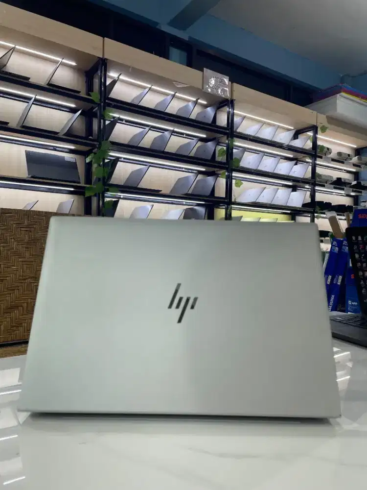 HP ELITEBOOK 840 G8