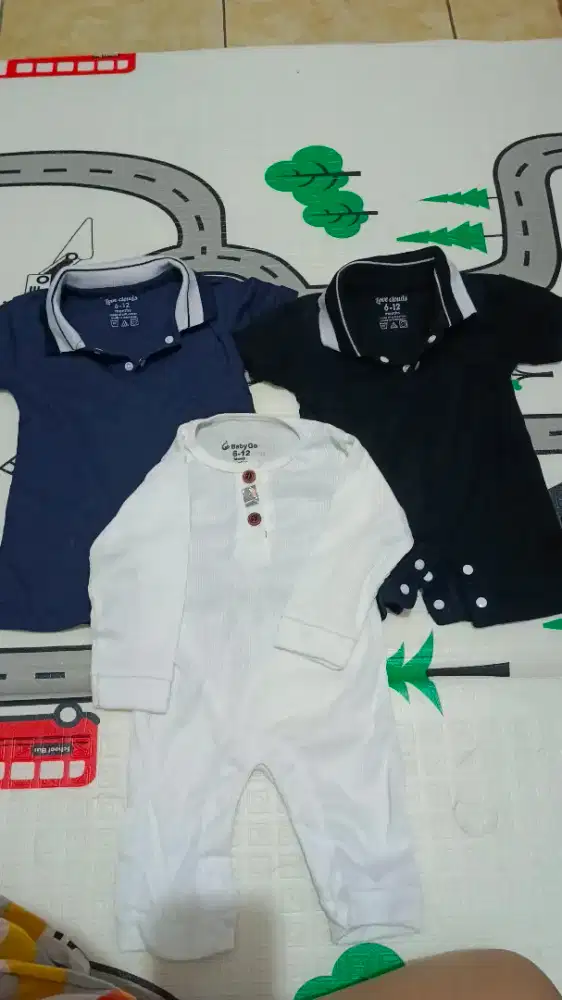 Romper kerah dan sleepsuit 6-12month