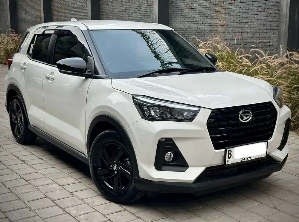 Daihatsu Rocky X AT 2024 Mulus Terawat