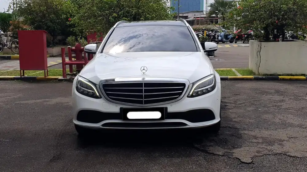 Km 32rban mercedes benz mercy c200 estate station wagon 2019 putih