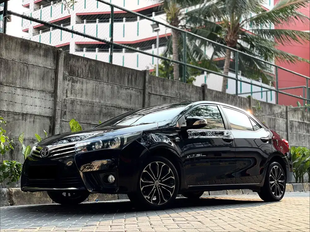 GRAB IT FAST! TOYOTA ALTIS 1.8 V AT 2016