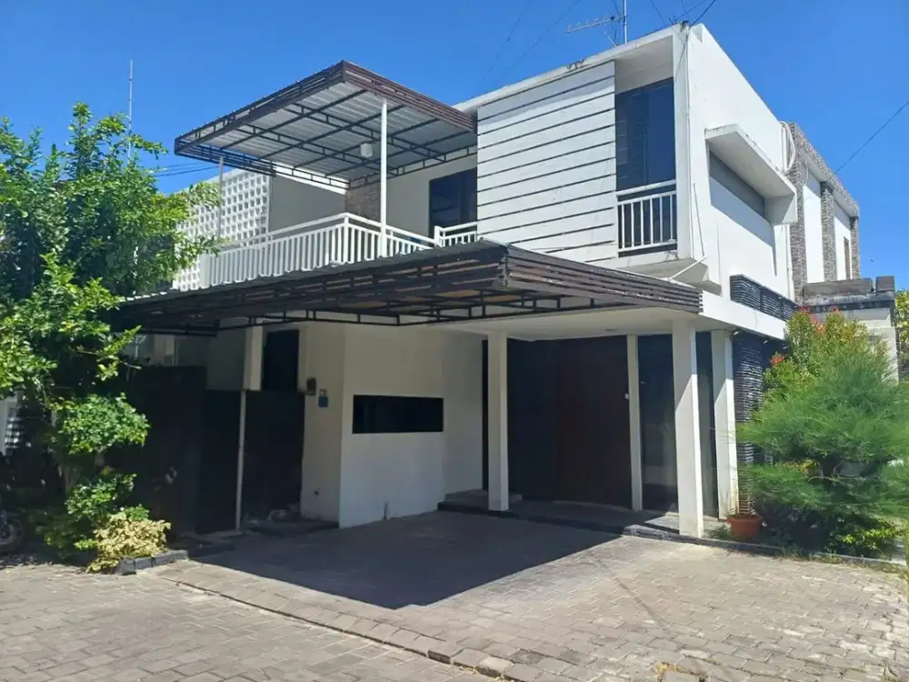 JUAL RUMAH SEMI VILLA RENO
