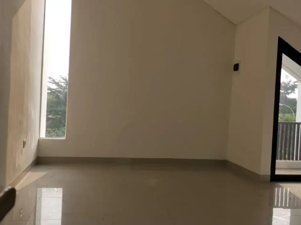 Rumah Brand New di JGC Cluster River Garden Jakarta Timur
