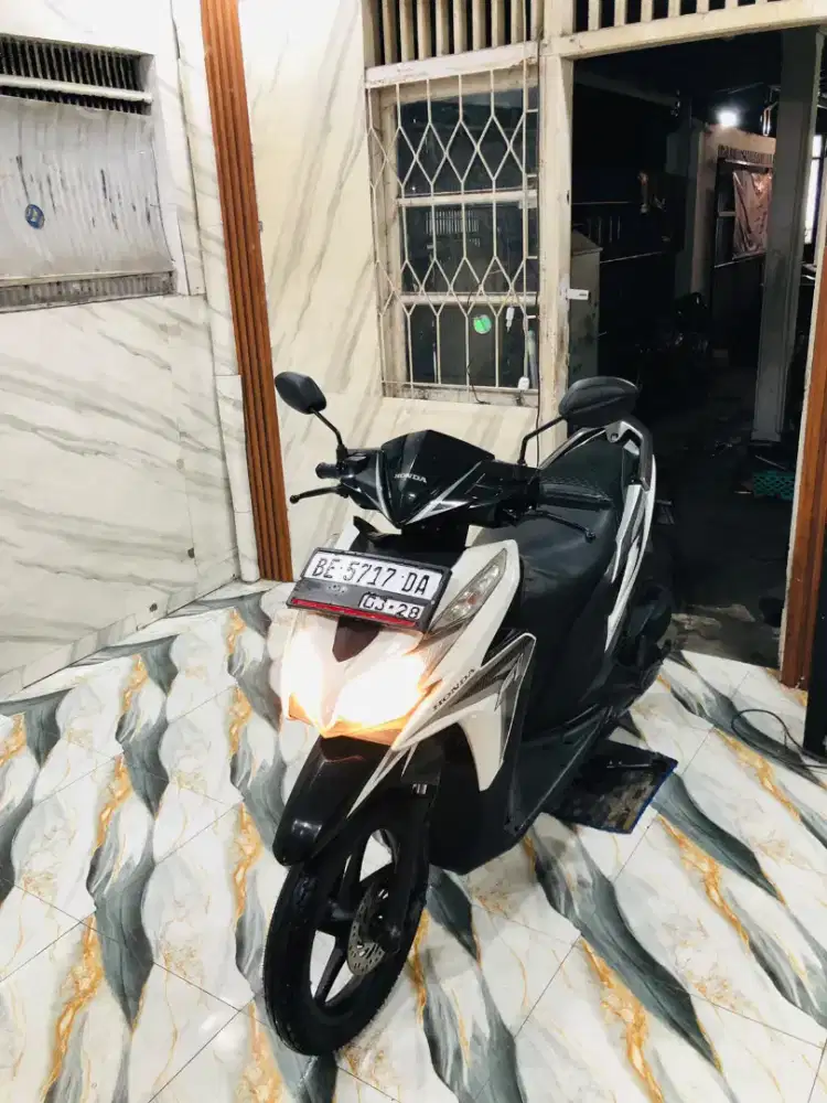 VARIO NEW KZR ISTIMEWA 2014 Pajak Hidup
