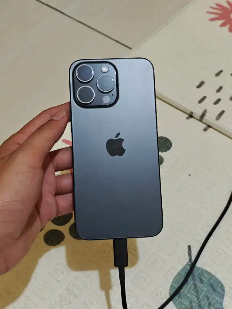iPhone 15 pro max 256 resmi bh 84%