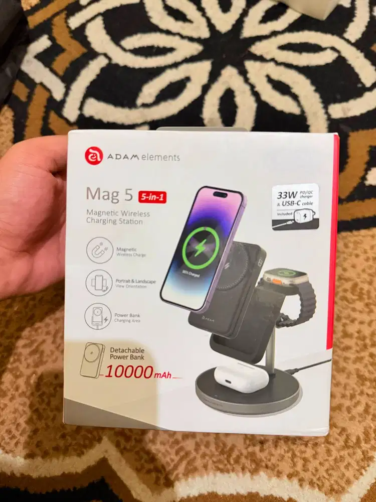 Magnetic Wireless Charging Station