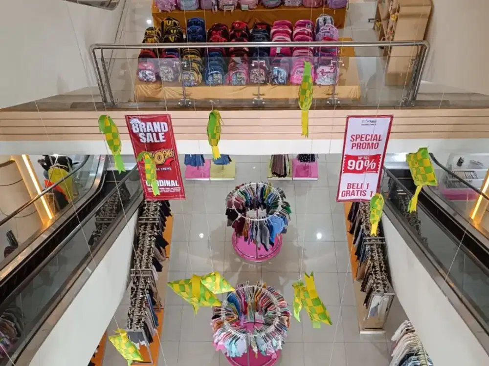 Dijual Gedung di Palur Bangunan Bagus Ada Parkir Basement