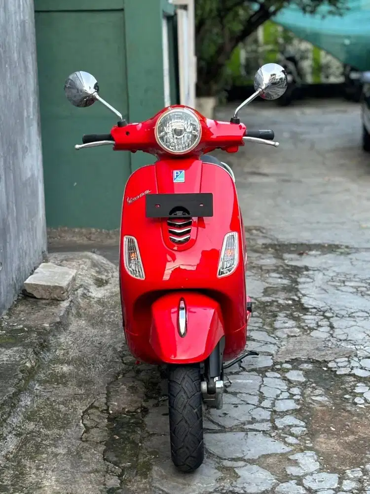 Vespa LX 125 Istimewa