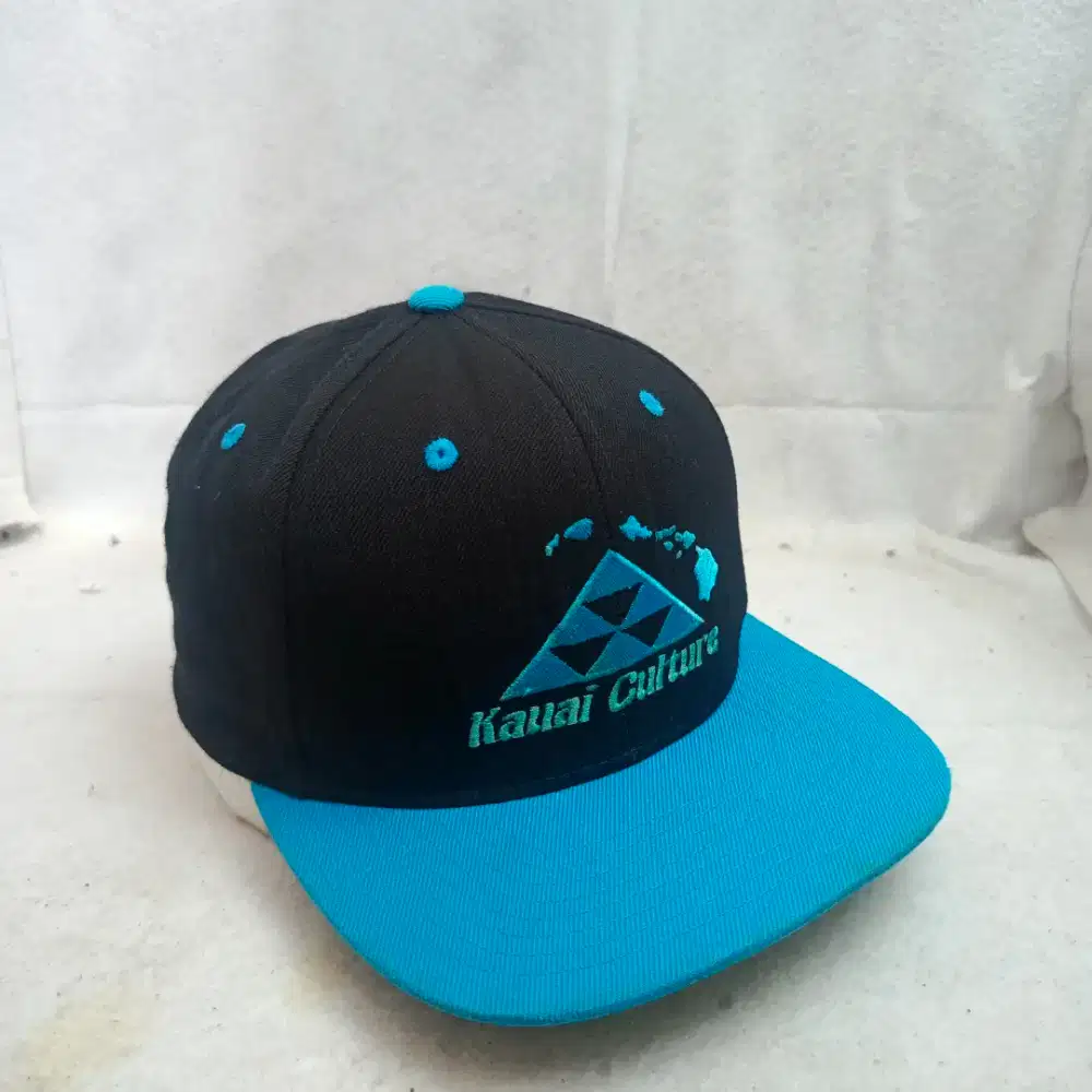 Topi Snapback Kawai Culture By Yupoong The Classics Ori Hitam Biru