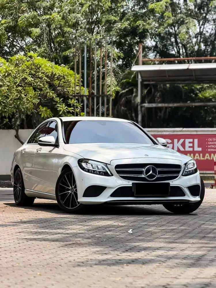 MERCEDES BENZ C200 1.5 AVANTGARDE EQ-BOOST 2019
