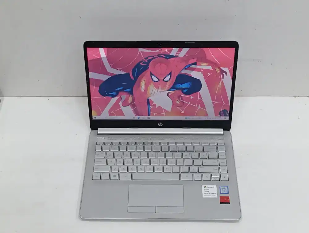 Jual laptop HP 14s Intel core i3-8230 4/128gb vga radeon 530