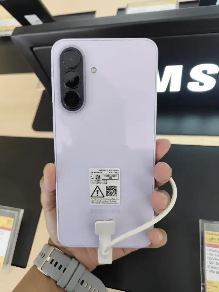 Samsung Galaxy A37 8/128GB cicilan bunga 0% menggunakan kredivo