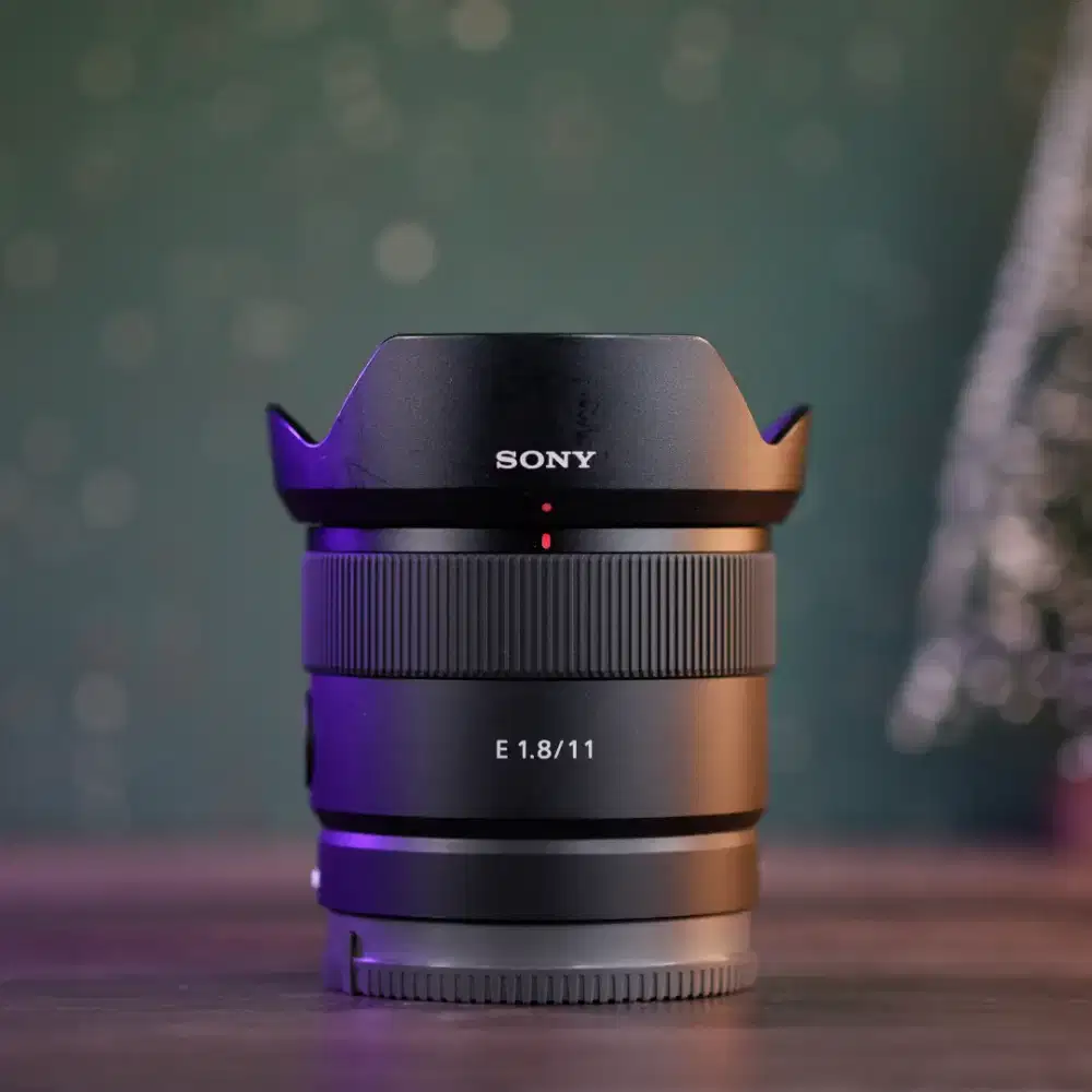 Sony E 11mm F1.8 OSS/Angle Luas Terbaik