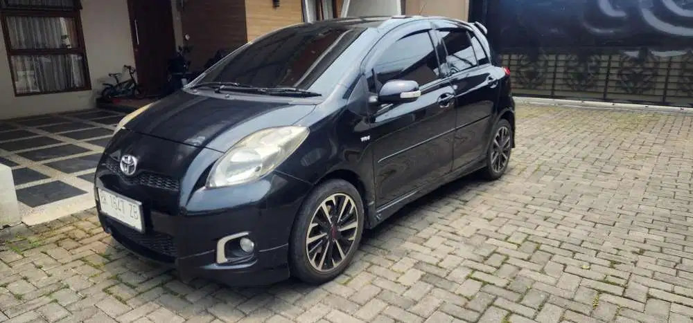 Toyota Yaris 2012 Bensin