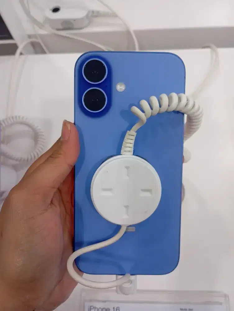 Kredit iPhone 16 bergaransi resmi