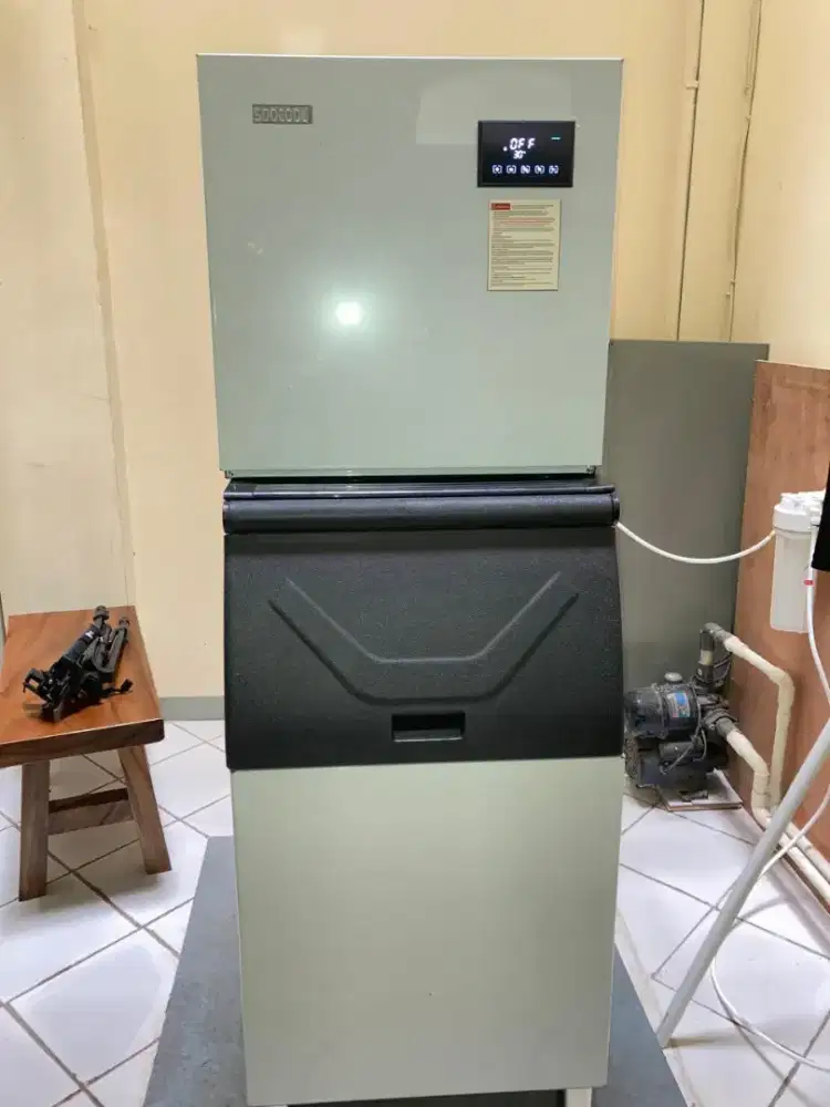 Mesin es Batu merk SOOCOOL type 250F