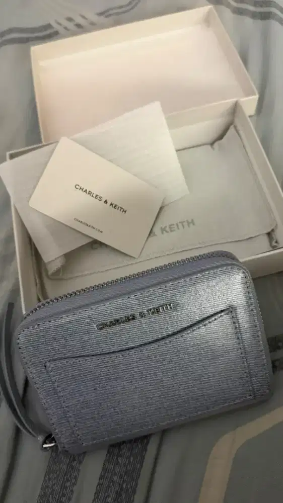 [Original] BNIB Dompet Charles & keith xylia zip