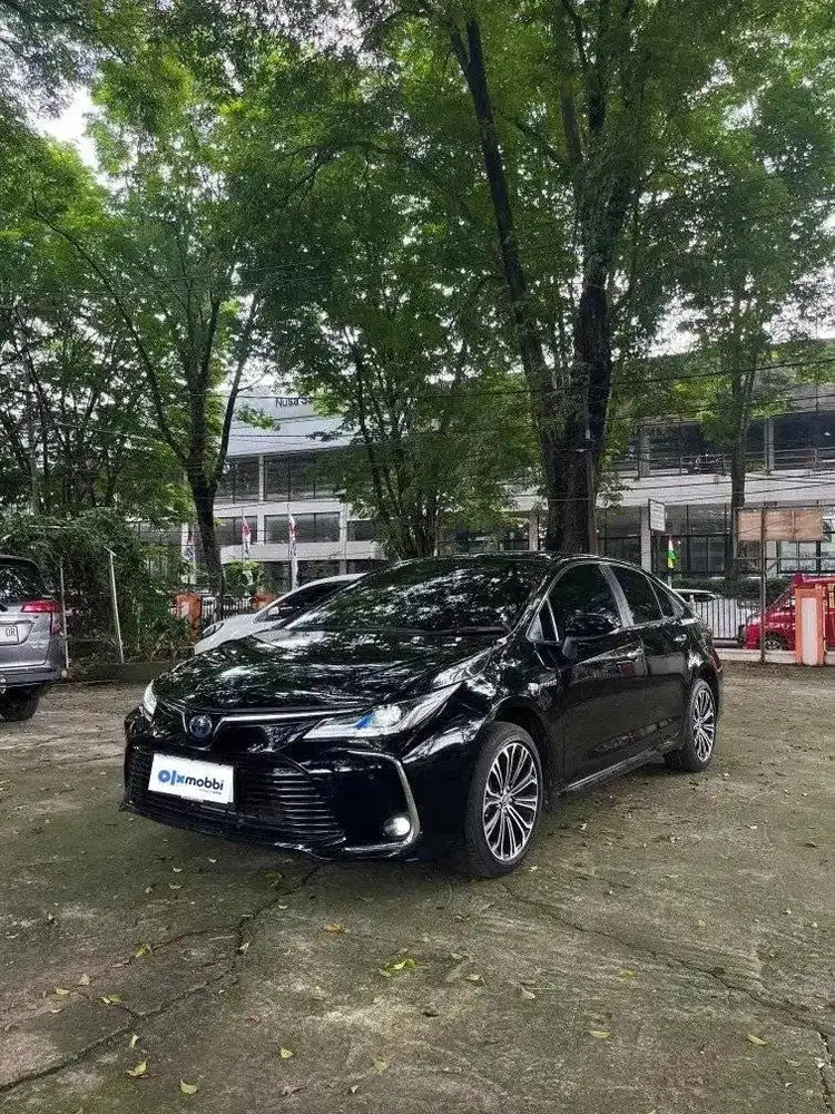 DP RENDAH - Toyota Corolla Altis 1.8 Hybrid-AT 2022