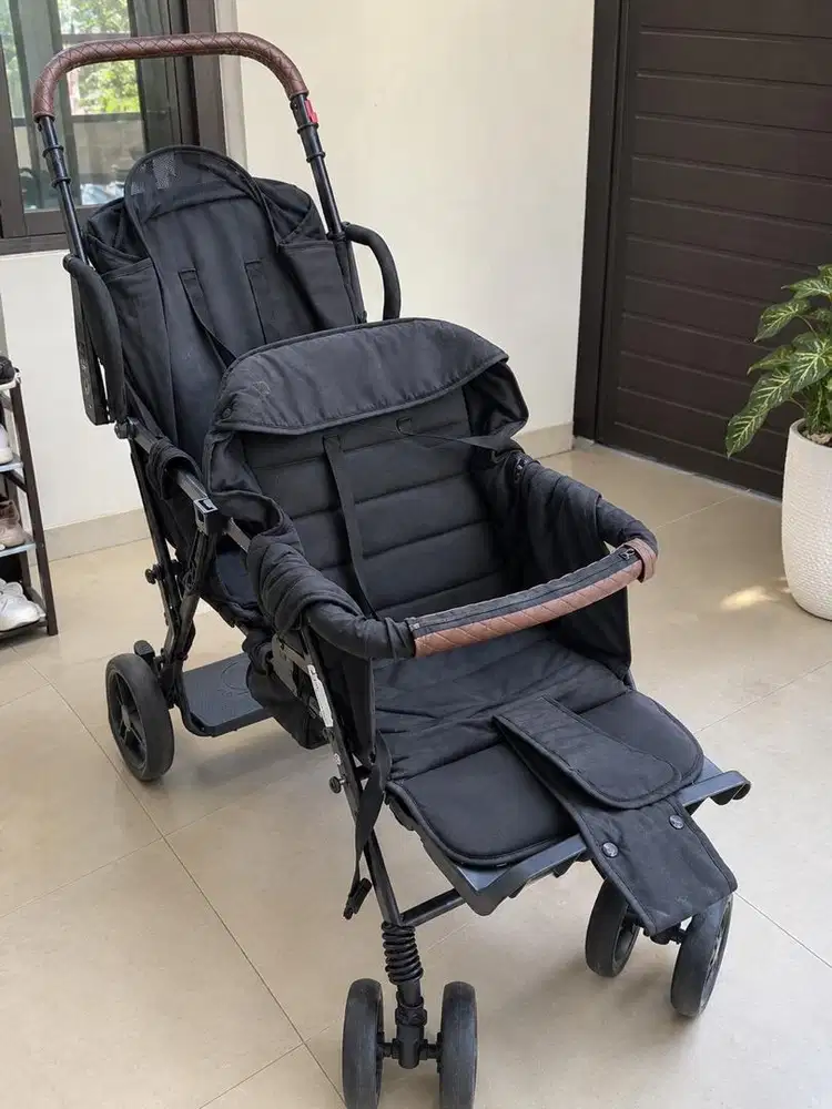 Double seat stroller bayi preloved