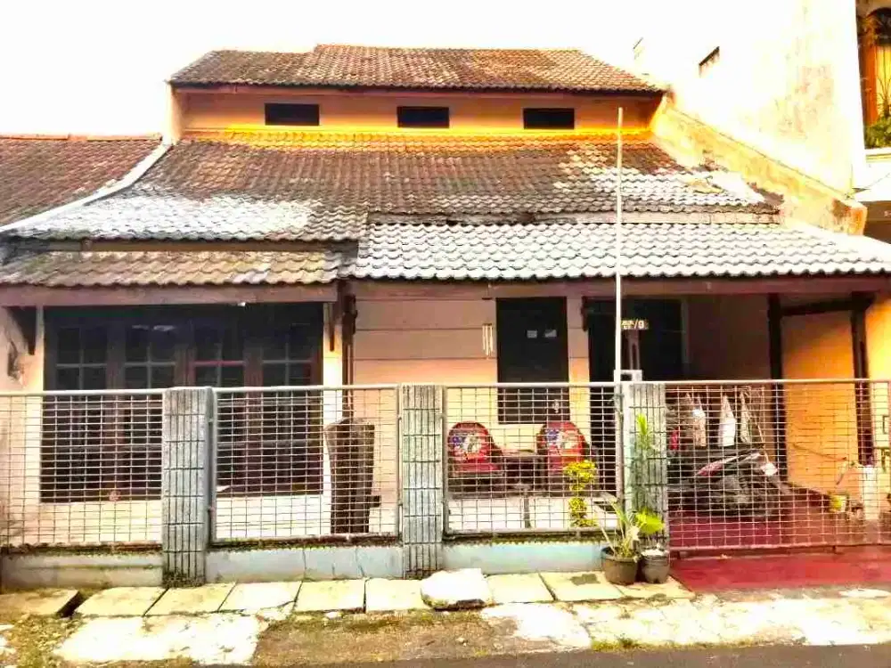 Dijual Rumah 2 Lantai Termurah di Komplek Bukit Indah Serua Ciputat