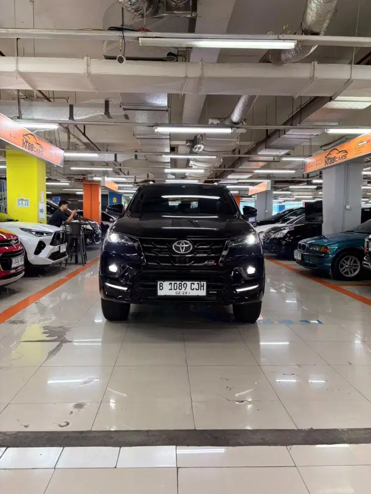 Fortuner 2.8 GR 2023 Km 17Ribu