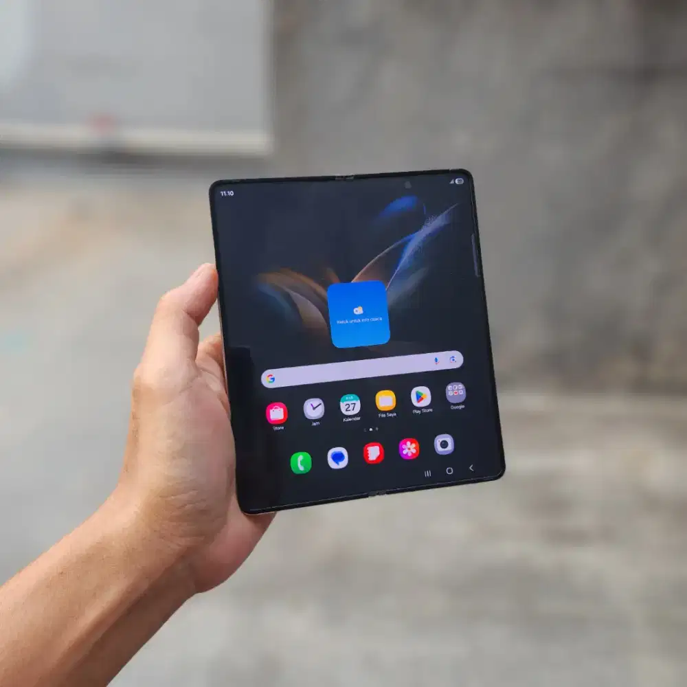 SAMSUNG GALAXY Z FOLD 4 RESMI SEIN 5G 12/512 GB MINUS GARIS SAMAR