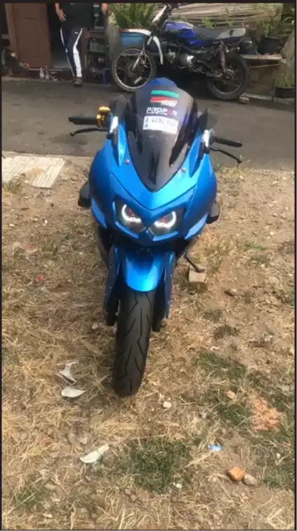 Kawasaki Ninja 250R 2009 Karbu Modif Ganteng Siap Nongkrong