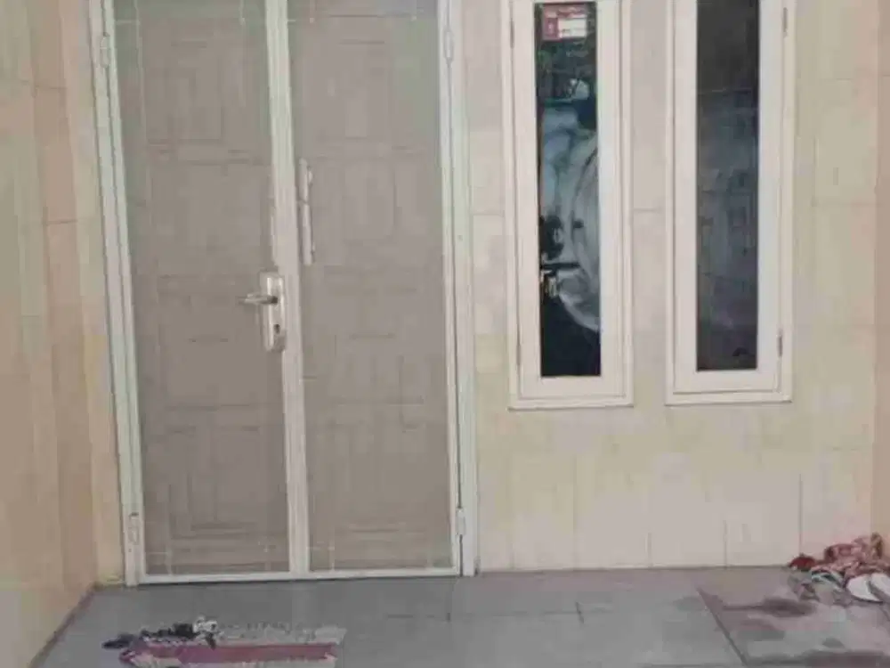 Rumah siap huni akses mobil di menceng raya jakarta barat