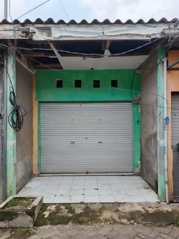 Servis dan pembuatan rolling door