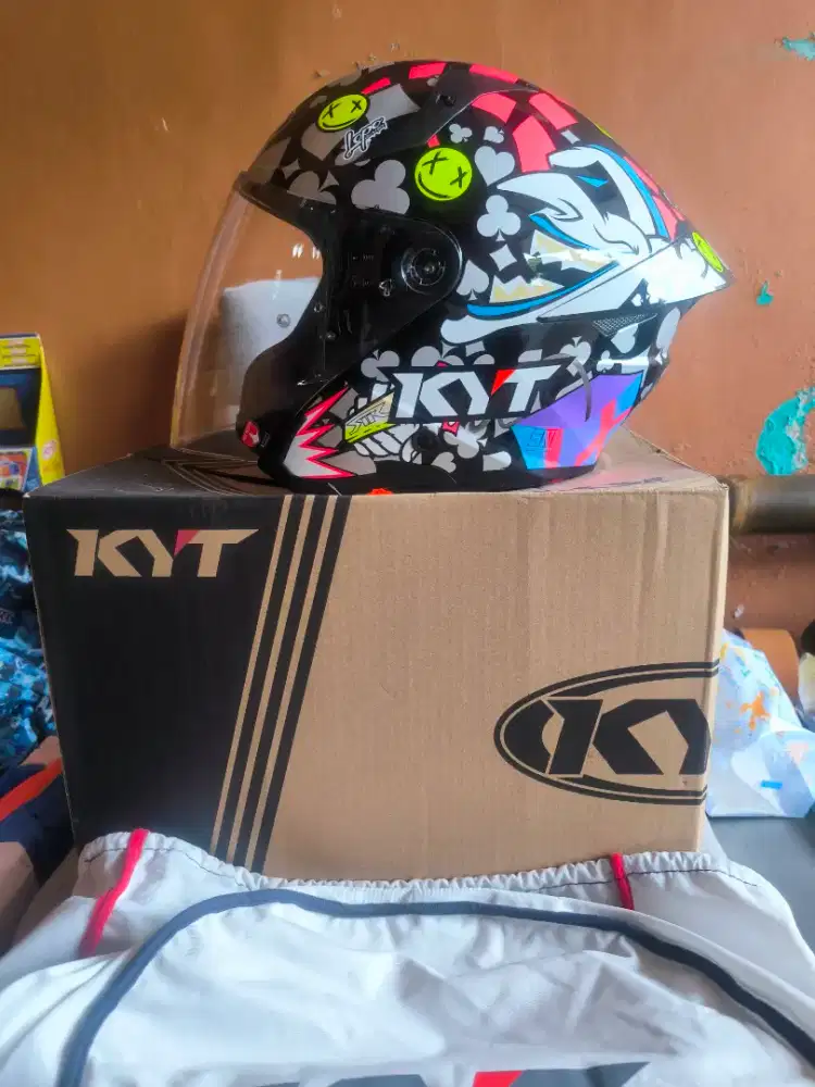 Helm KYT TTR JET Ricardo Rossi
