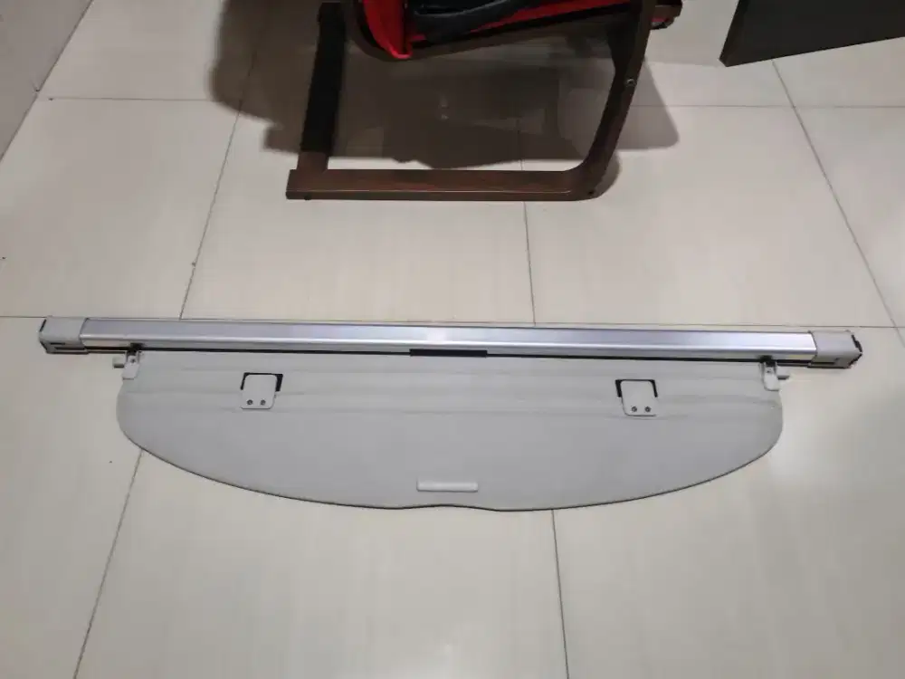 Tonneau Cover penutup bagasi Nissan Xtrail T32 Original Mulus