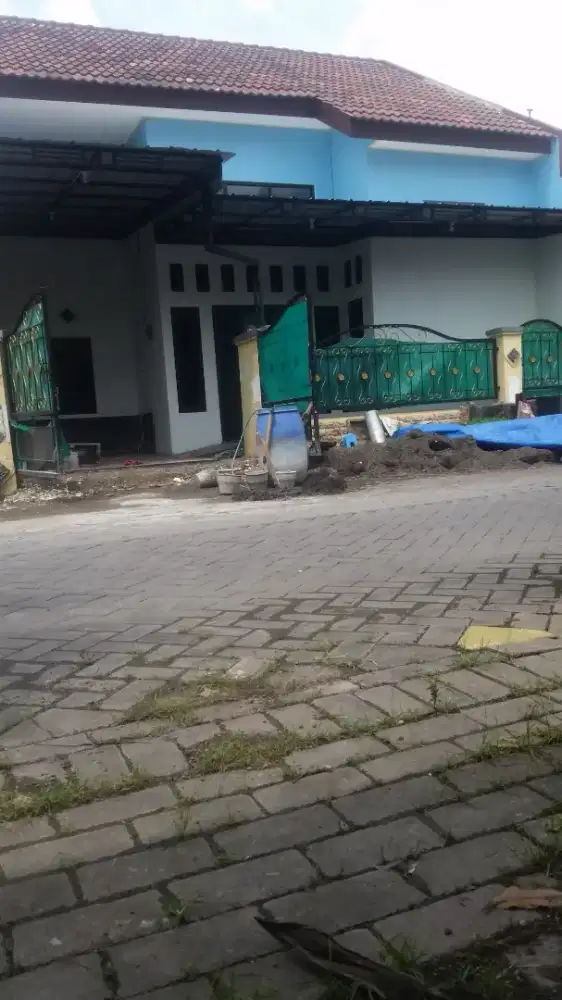 Tukang bangunan